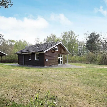 6 Person In Laeso-by Traum * Laeso